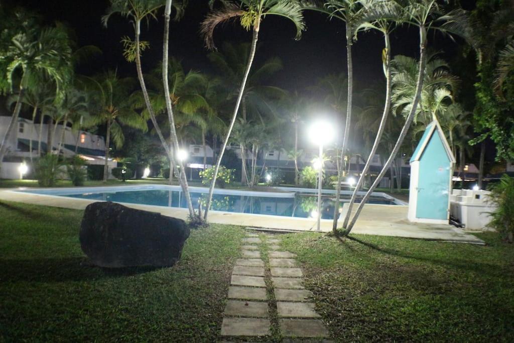 Residence Les Cygnes, Pereybere. Pereybere Beach Exterior photo