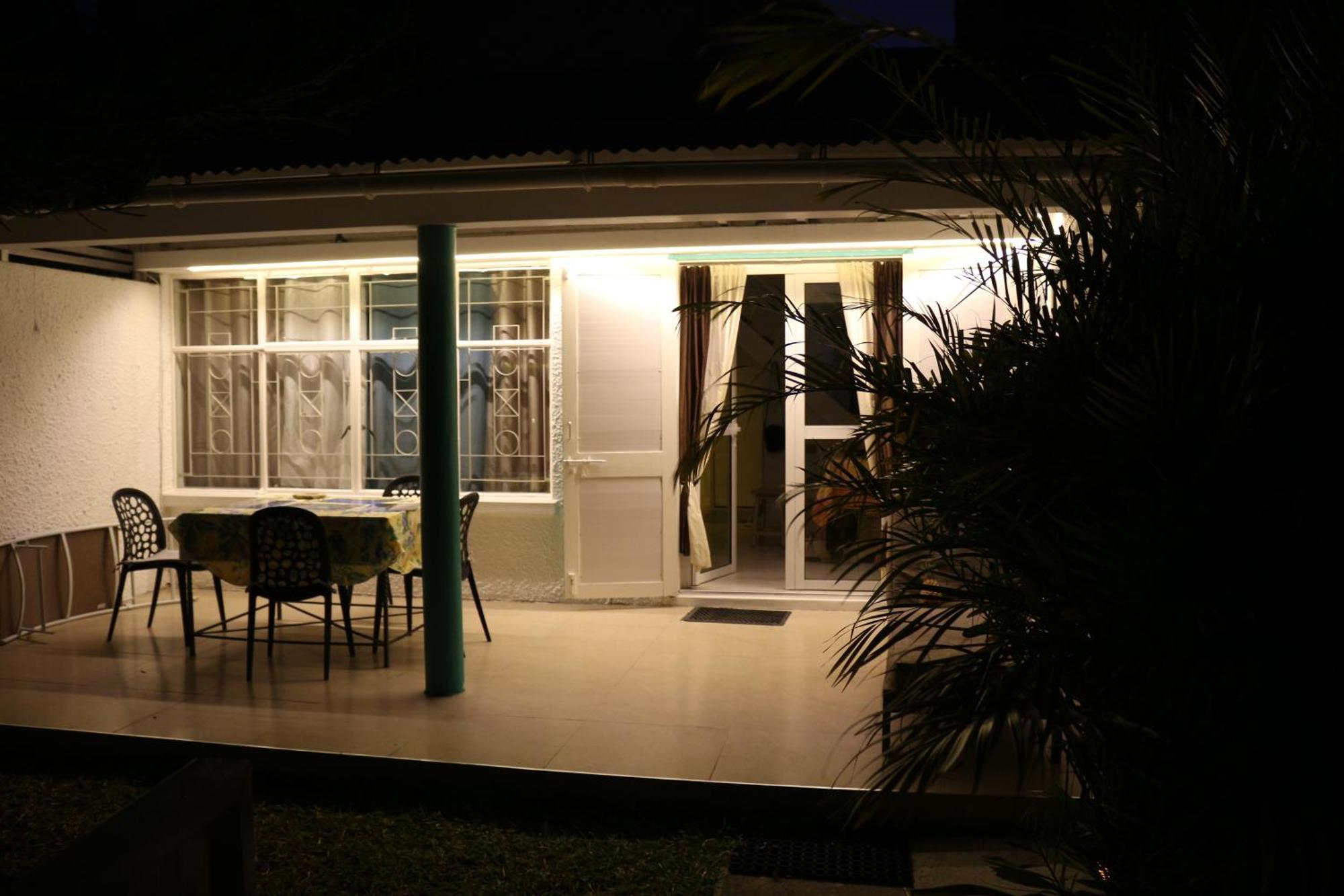 Residence Les Cygnes, Pereybere. Pereybere Beach Exterior photo