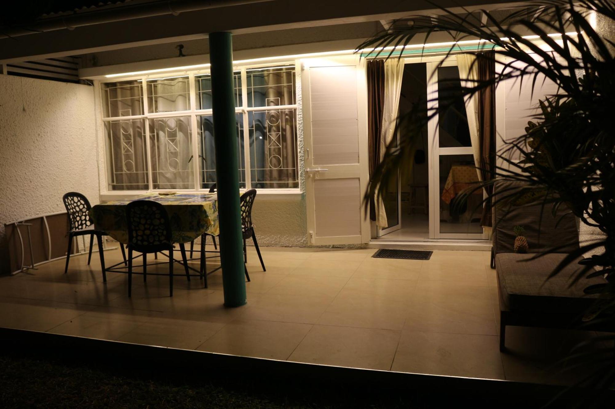 Residence Les Cygnes, Pereybere. Pereybere Beach Exterior photo