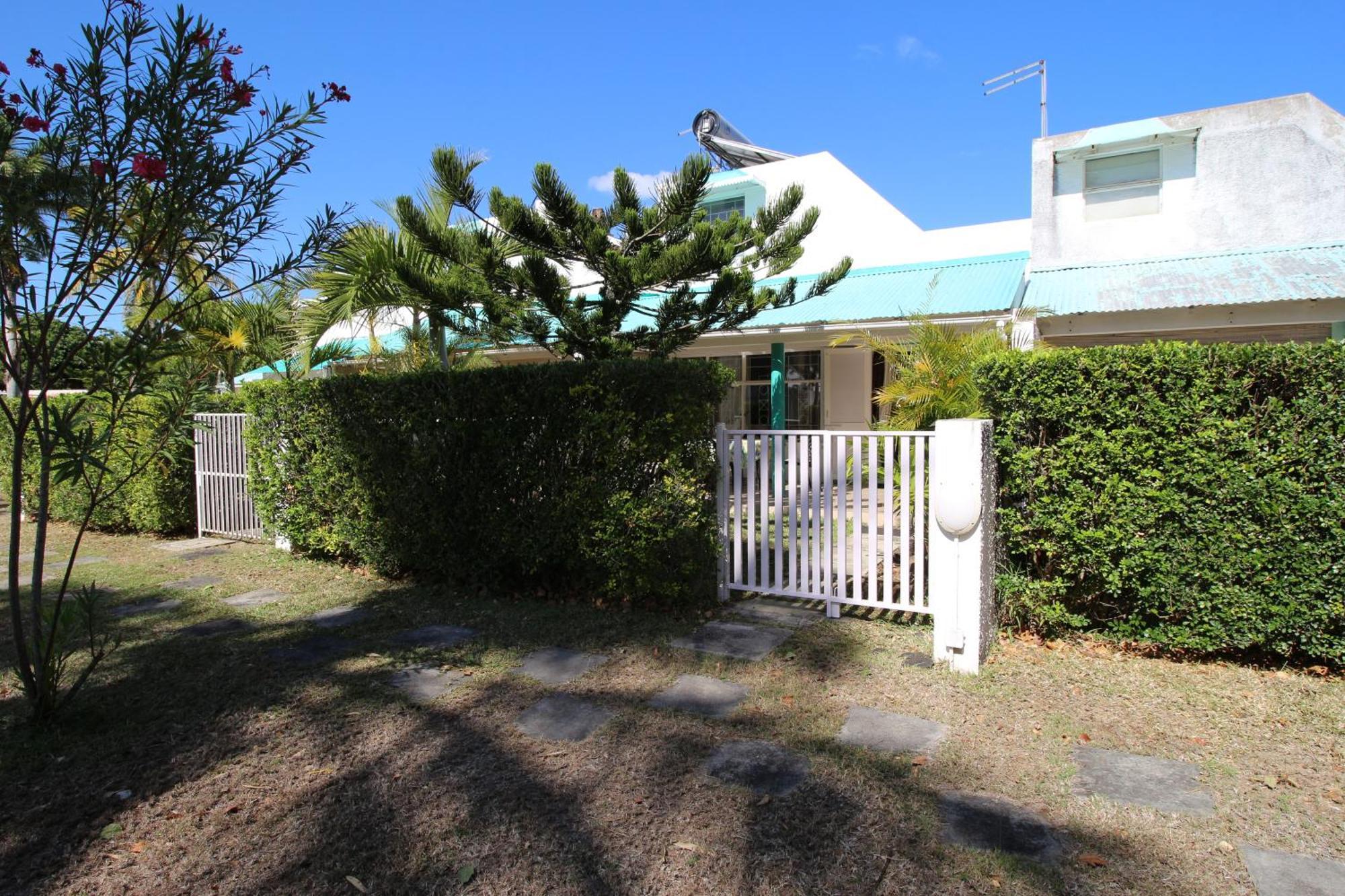 Residence Les Cygnes, Pereybere. Pereybere Beach Exterior photo